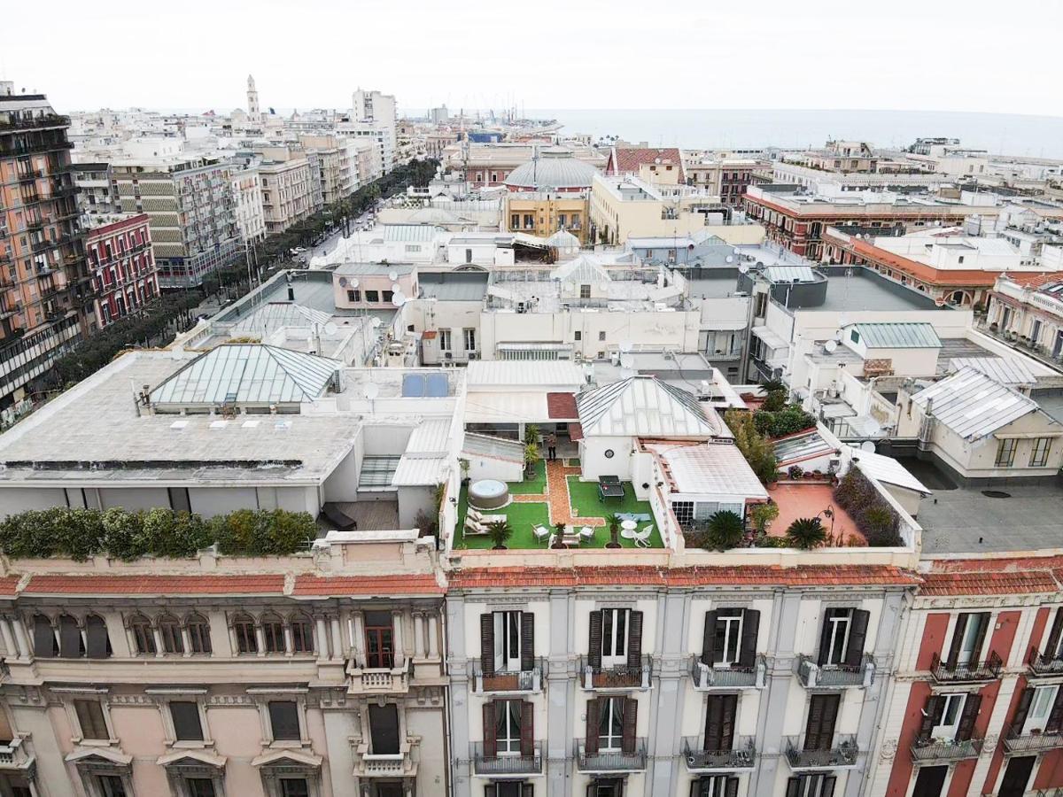 Appartement Apulialux Private 100Mq Rooftop Oasis W Jacuzzi à Bari Extérieur photo